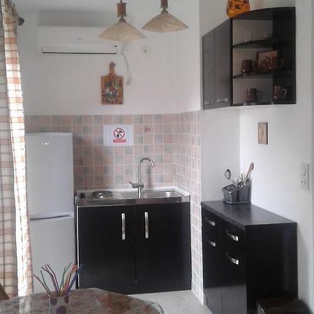 Danijela Apartmani Чань Экстерьер фото